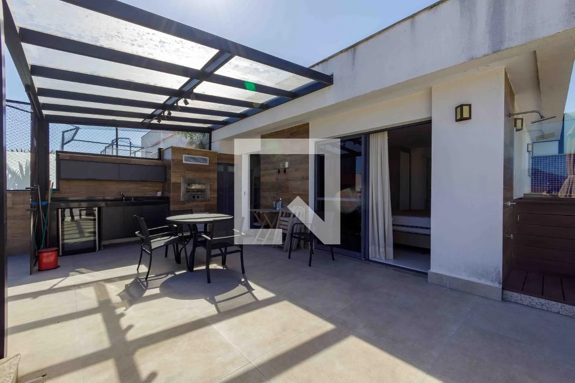 Apartamento mobiliado com 4 quartos e 4 banheiros — photo 26