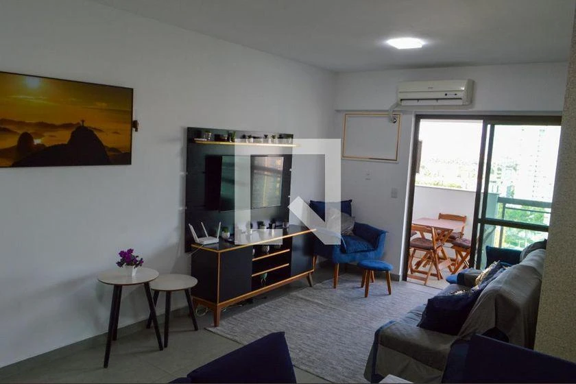 3-bedroom apartment in a building with a gym — photo 6