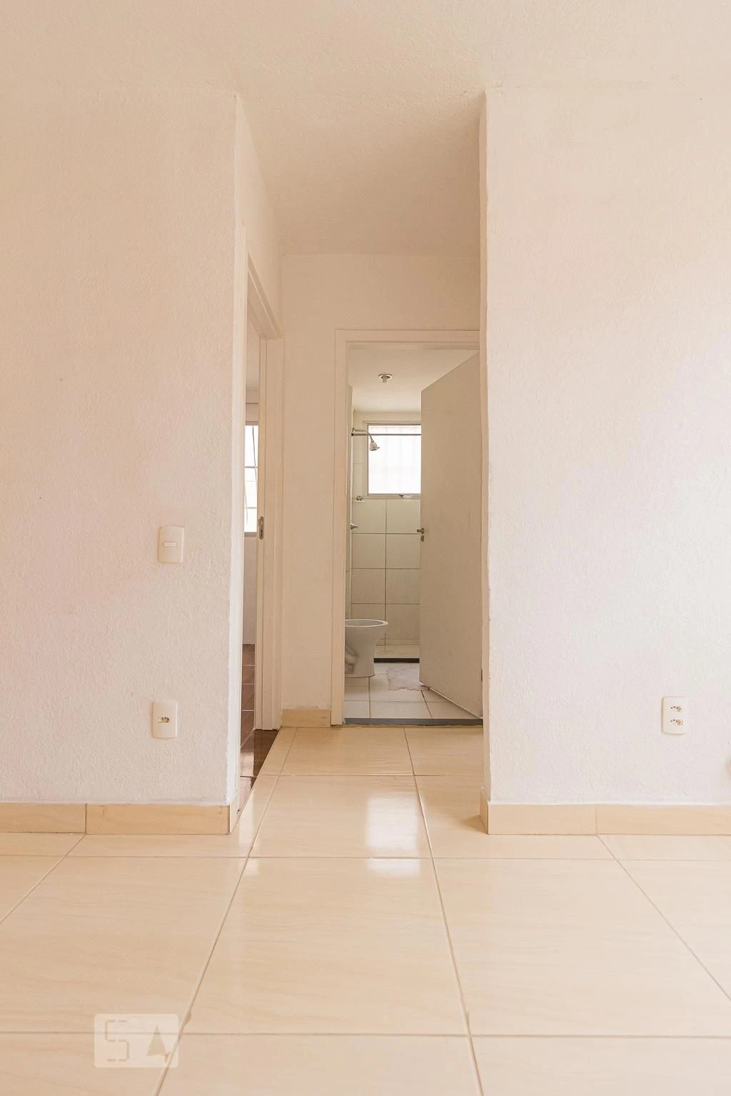 Apartamento sem mobília com cozinha fechada e 2 quartos — photo 30