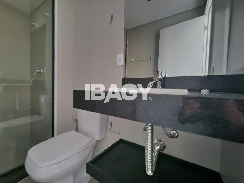 Furnished 40 m² studio with open-plan kitchen — photo 9