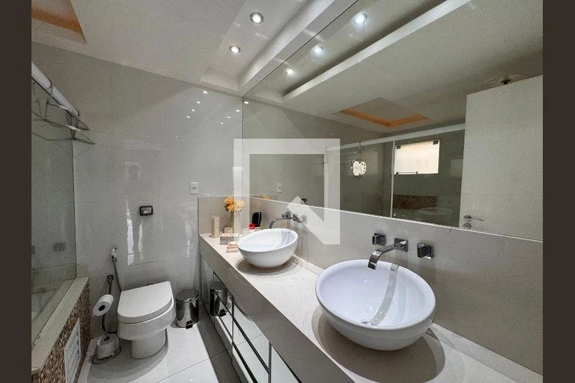 House, 382 m², with a bathtub — photo 4