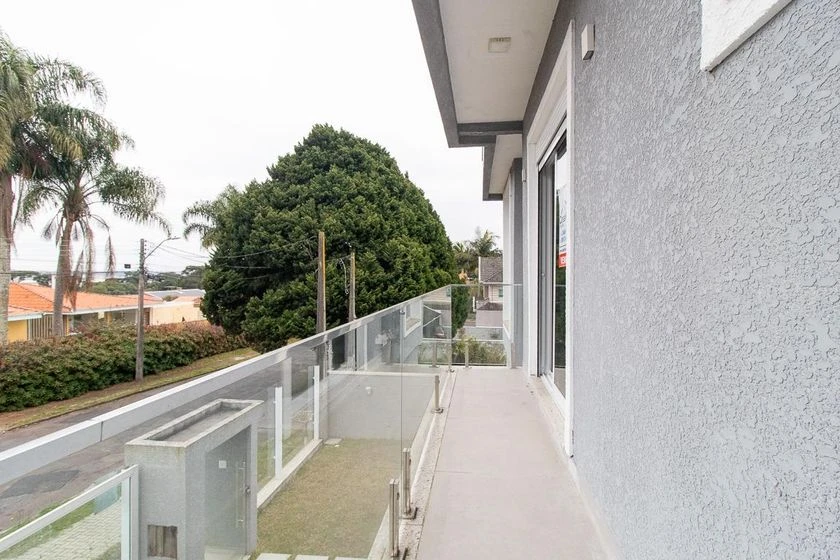 Casa com 4 quartos, jardim privativo e 6 banheiros — photo 9
