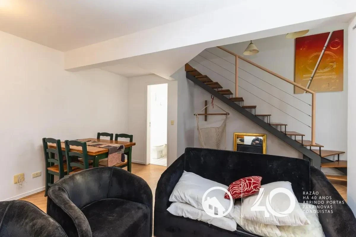 Furnished apartment, 67 m², with a glass-enclosed balcony — photo 11