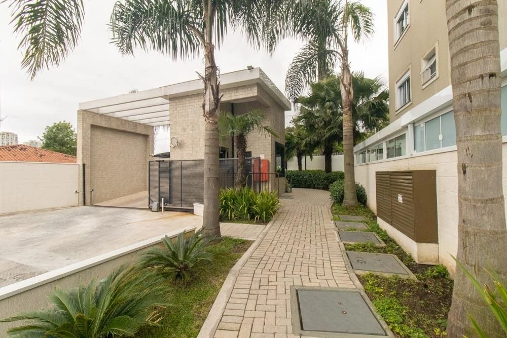 2-bedroom apartment with a private pool — photo 26