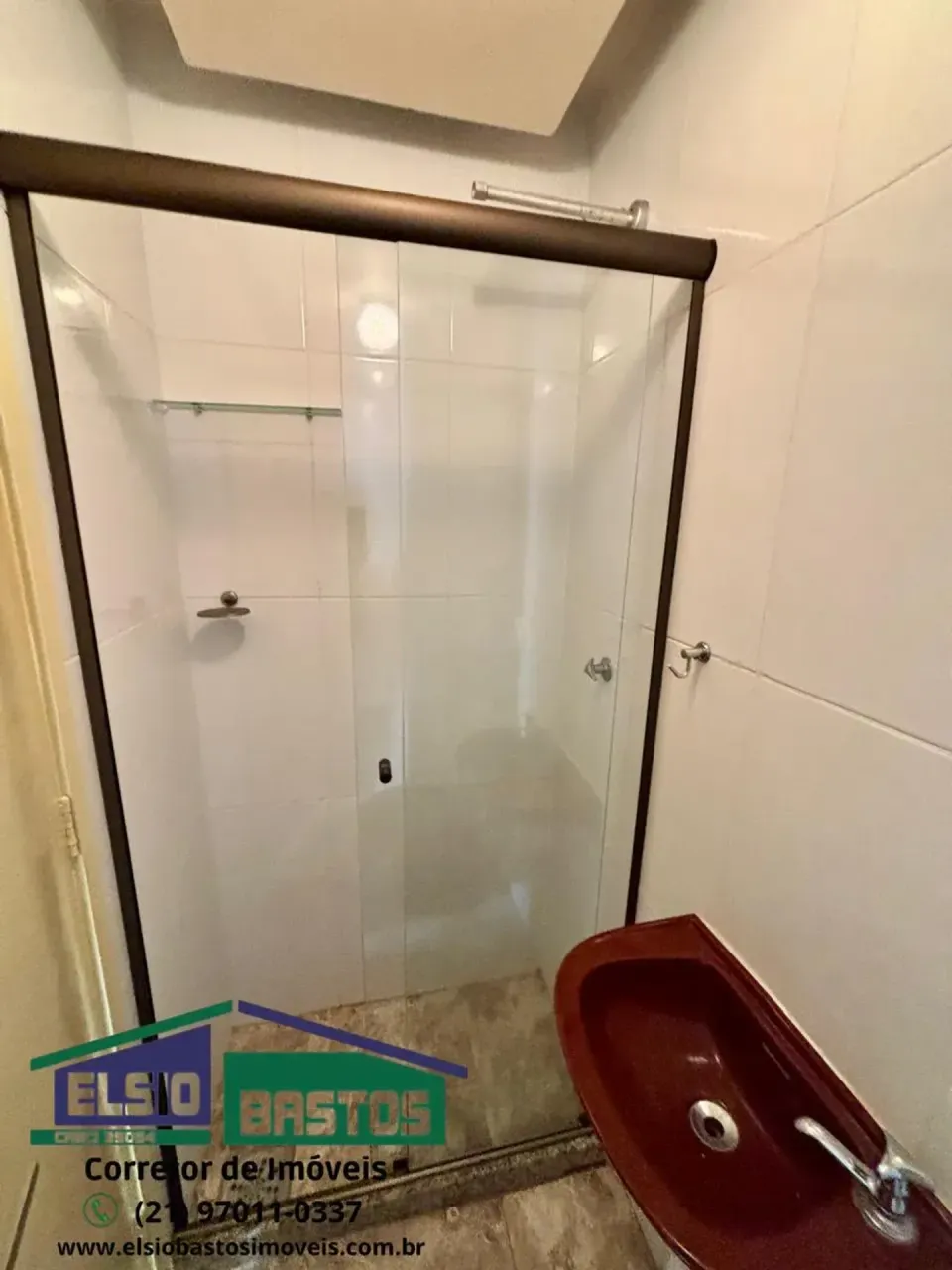2-bedroom 2-bath apartment with a separate closed kitchen — photo 11