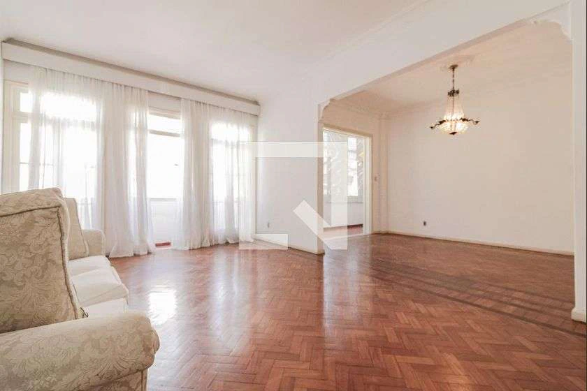 Apartamento para aluguel com 3 quartos e varanda