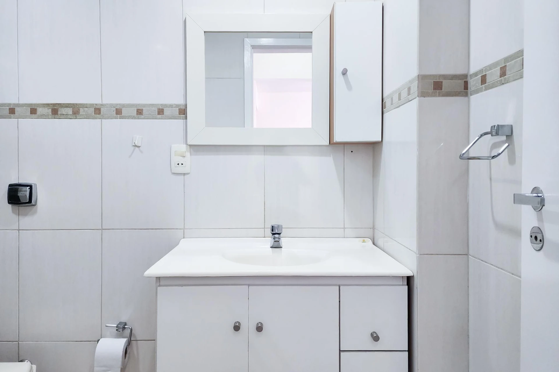 Меблированная квартира 60 м², 1 спальня — photo 18