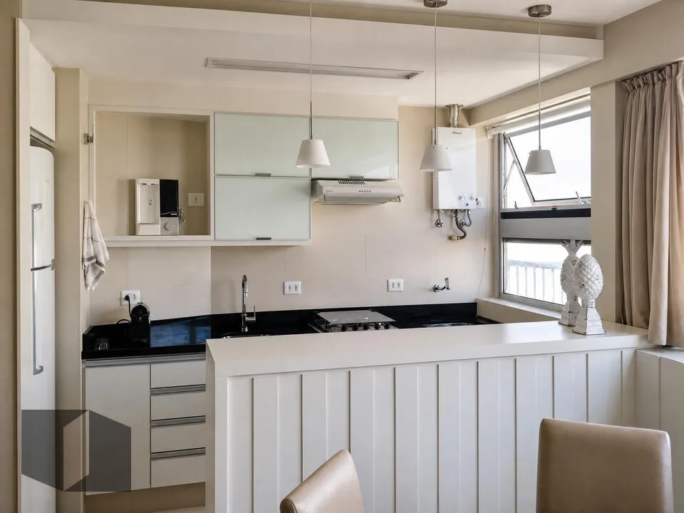 Furnished 1-bedroom apartment with open-plan kitchen — photo 6
