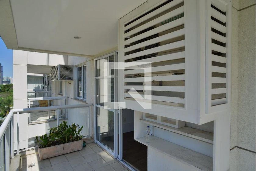 Apartamento com 2 quartos e cozinha fechada com fogão a gás — photo 10