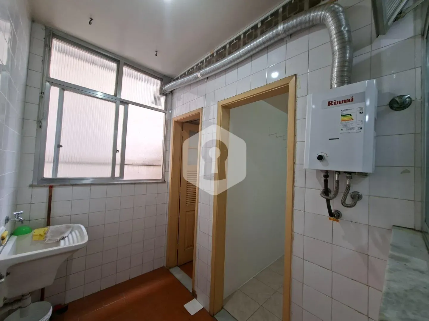 2-bedroom apartment with a home office in Rio de Janeiro — photo 14