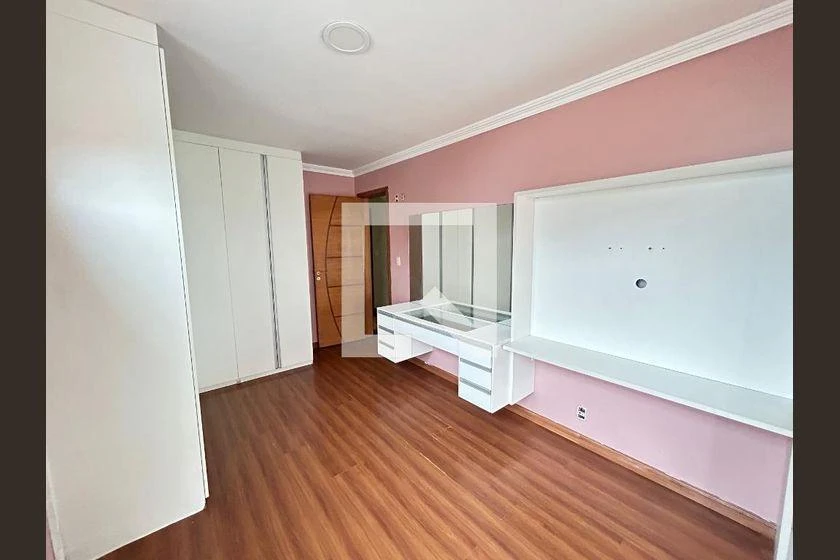 Casa com 3 quartos, suíte e cozinha a gás, 200 m² — photo 3