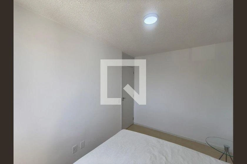 Apartamento mobiliado de 2 quartos em condomínio com piscina — photo 15