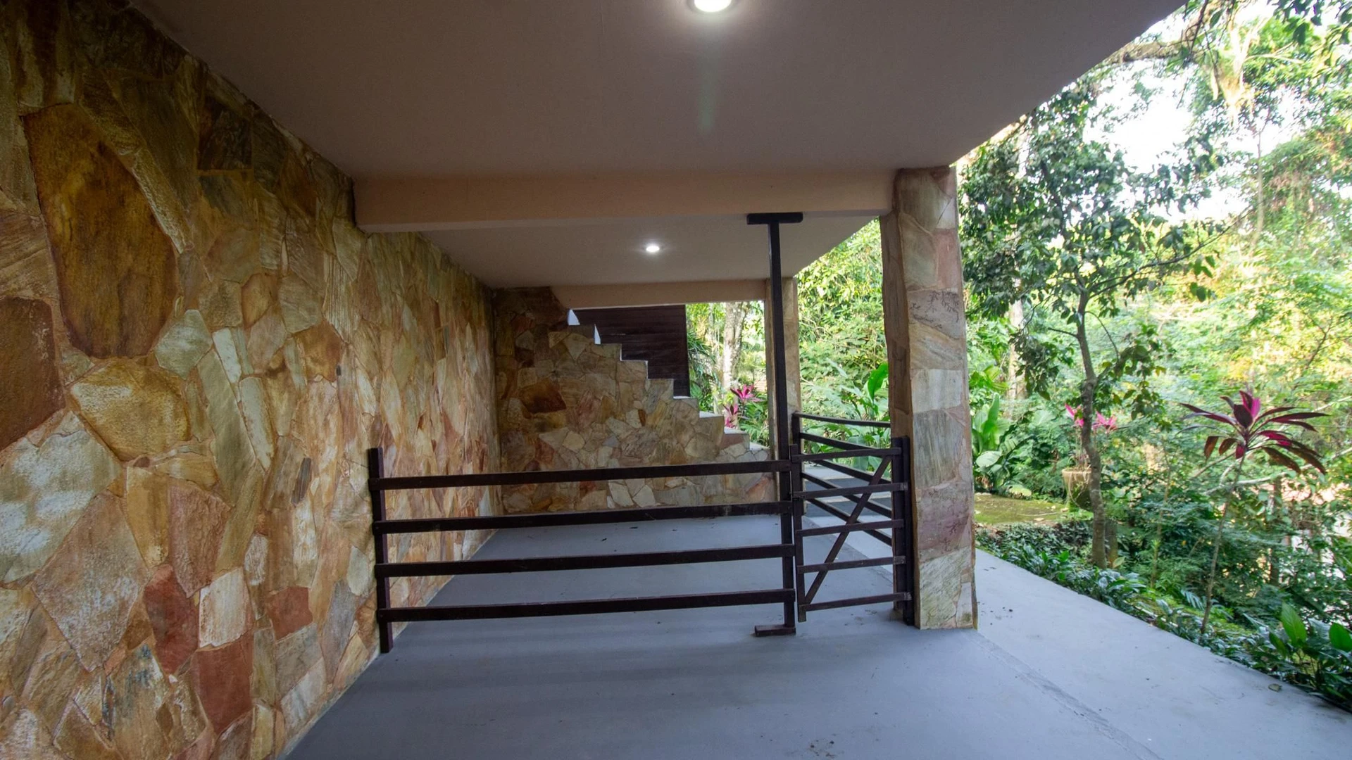 Casa com 4 quartos e 4 banheiros, com 3 vagas — photo 46
