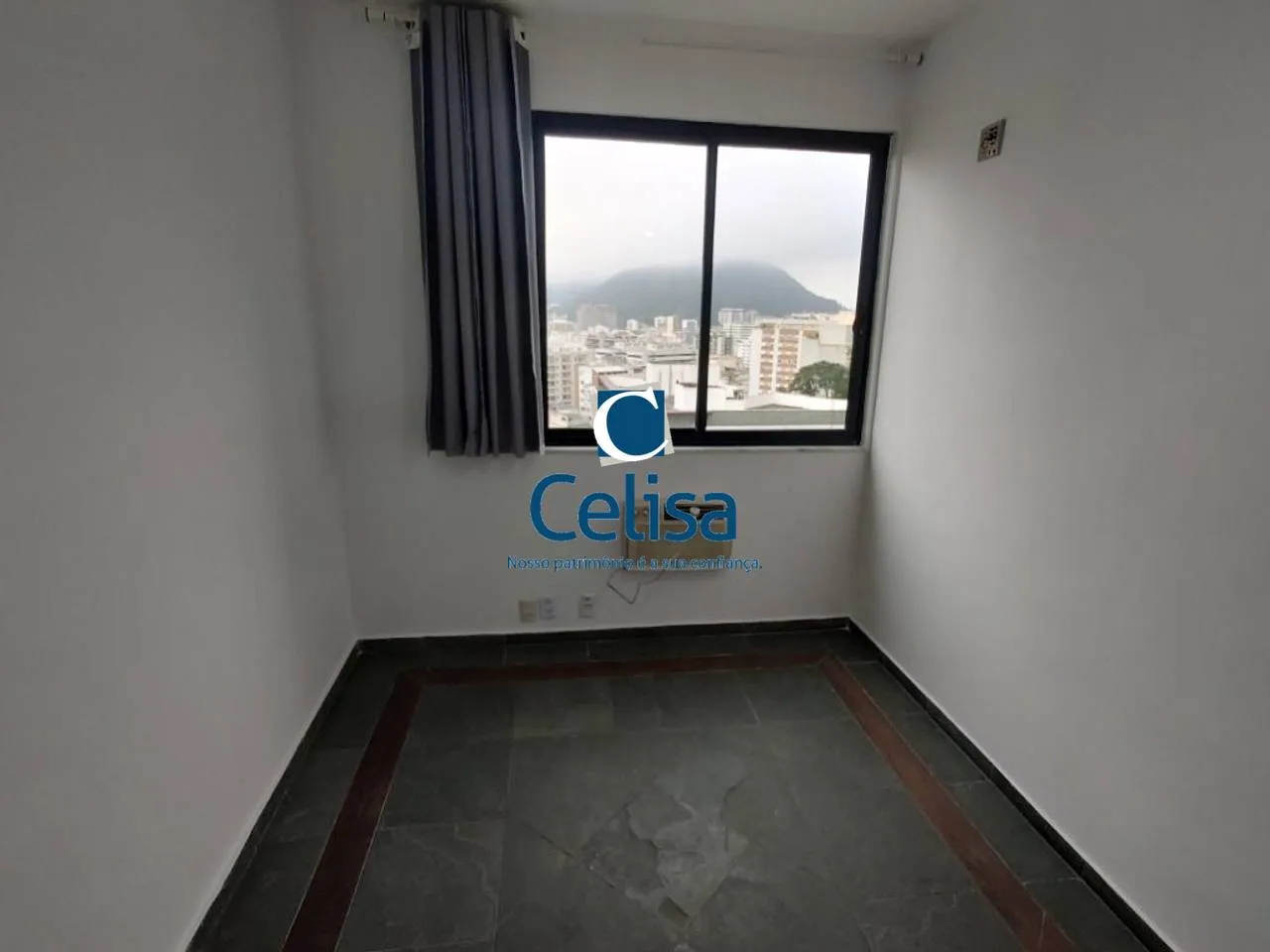 Apartment on the 14th floor with a mountain view — photo 11