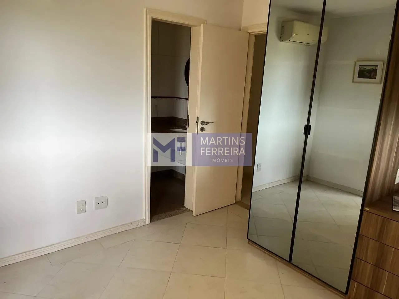 4 quartos e banheira: apartamento de 175 m² — photo 12