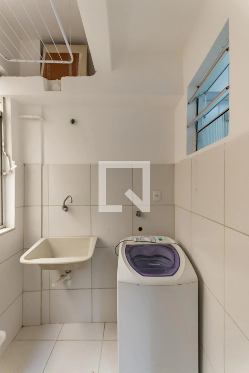 2-bedroom apartment with a mountain view — photo 18