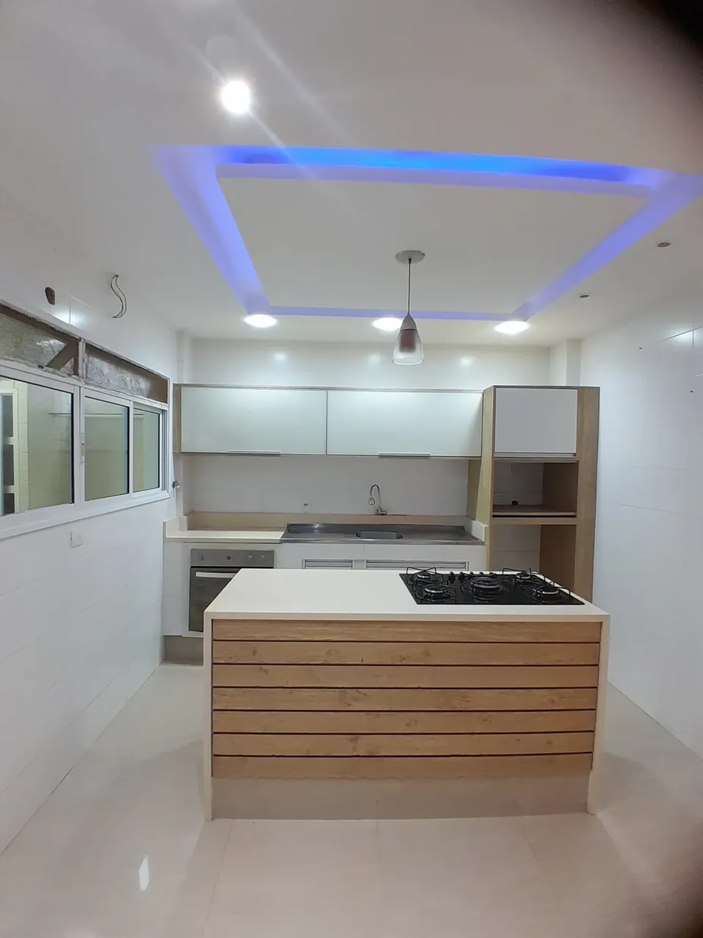 House with 4 en-suite bedrooms and 3 parking spots — photo 16