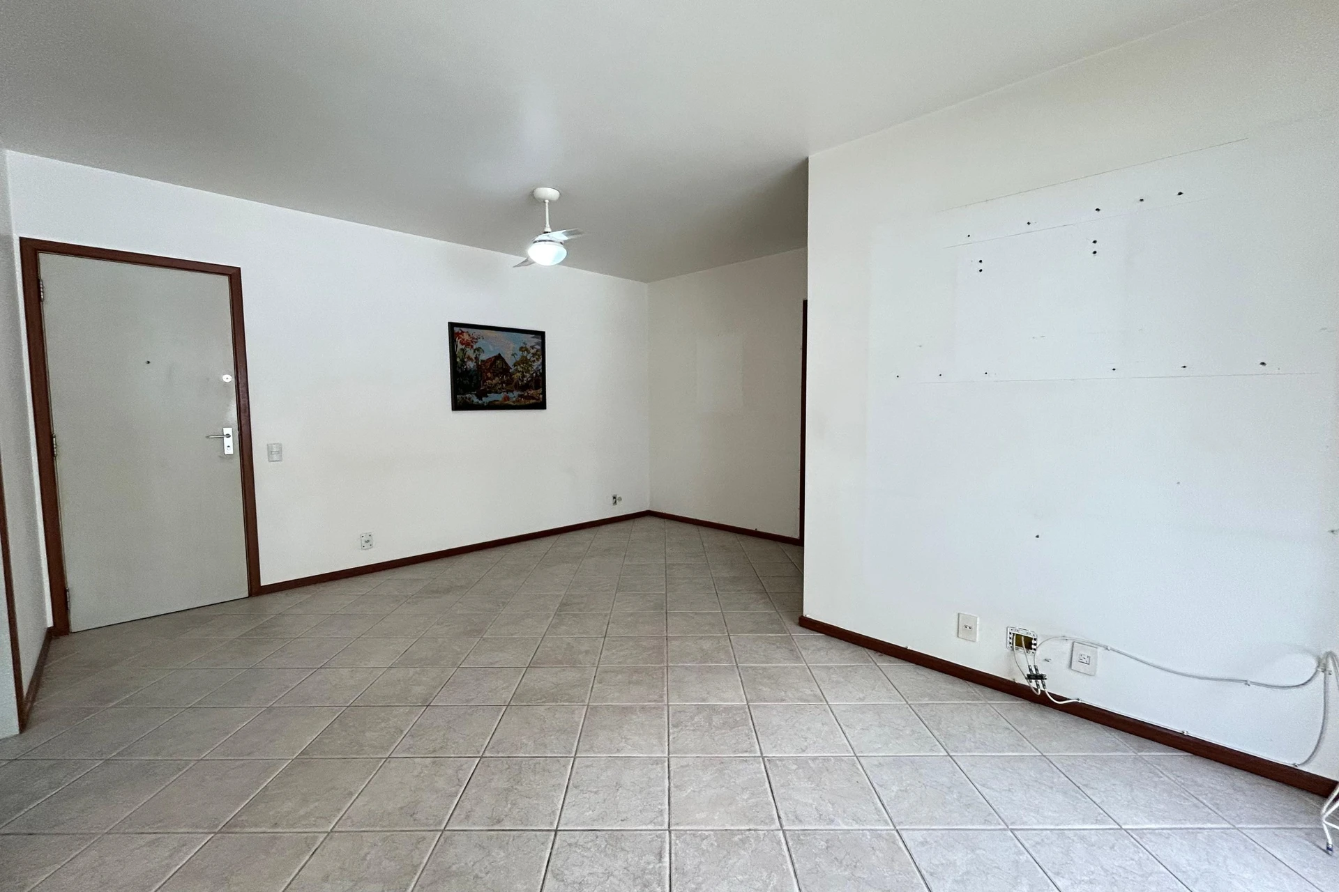 3-bedroom apartment in a building with a gym — photo 14