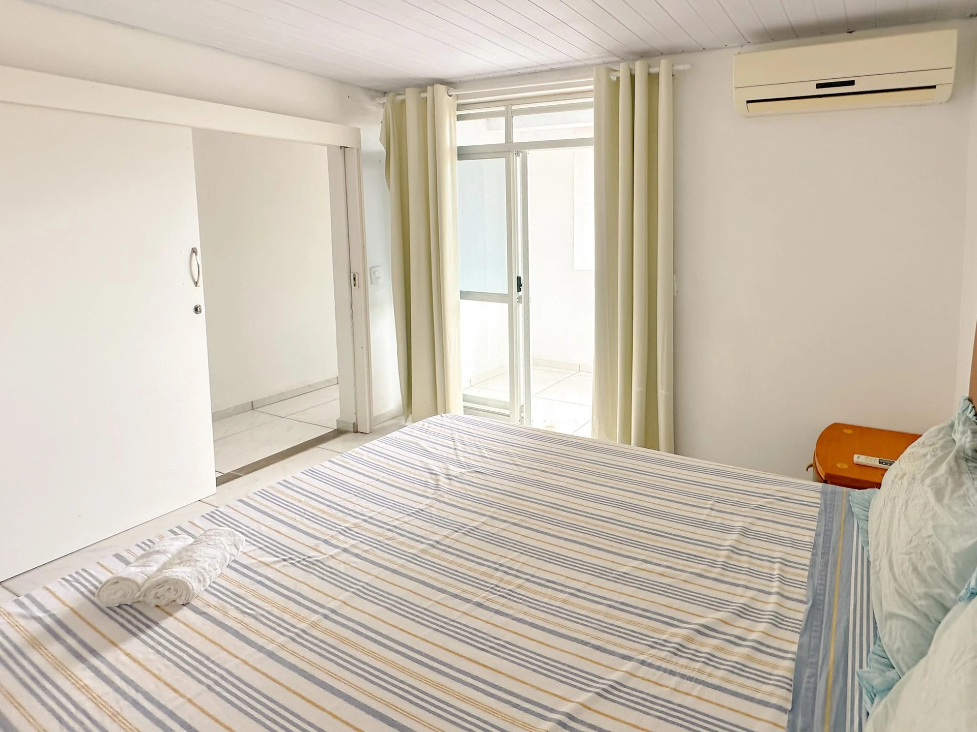 4-bedroom house with a private BBQ in Florianópolis — photo 103