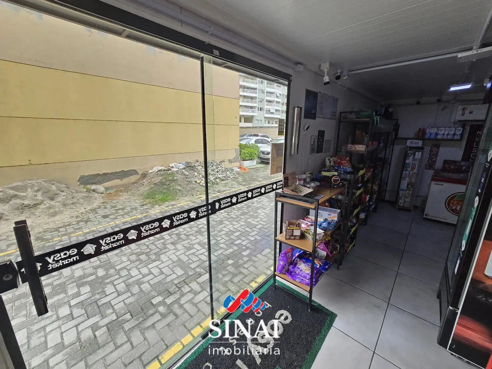 Apartamento de 2 quartos em condomínio com piscina — photo 30