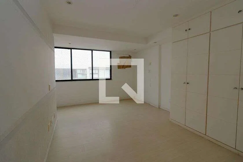 626 m² penthouse with 4 bedrooms and 3 parking spaces — photo 8