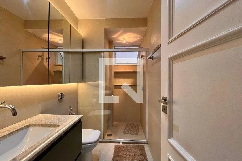 3-bedroom apartment with a home office — photo 18
