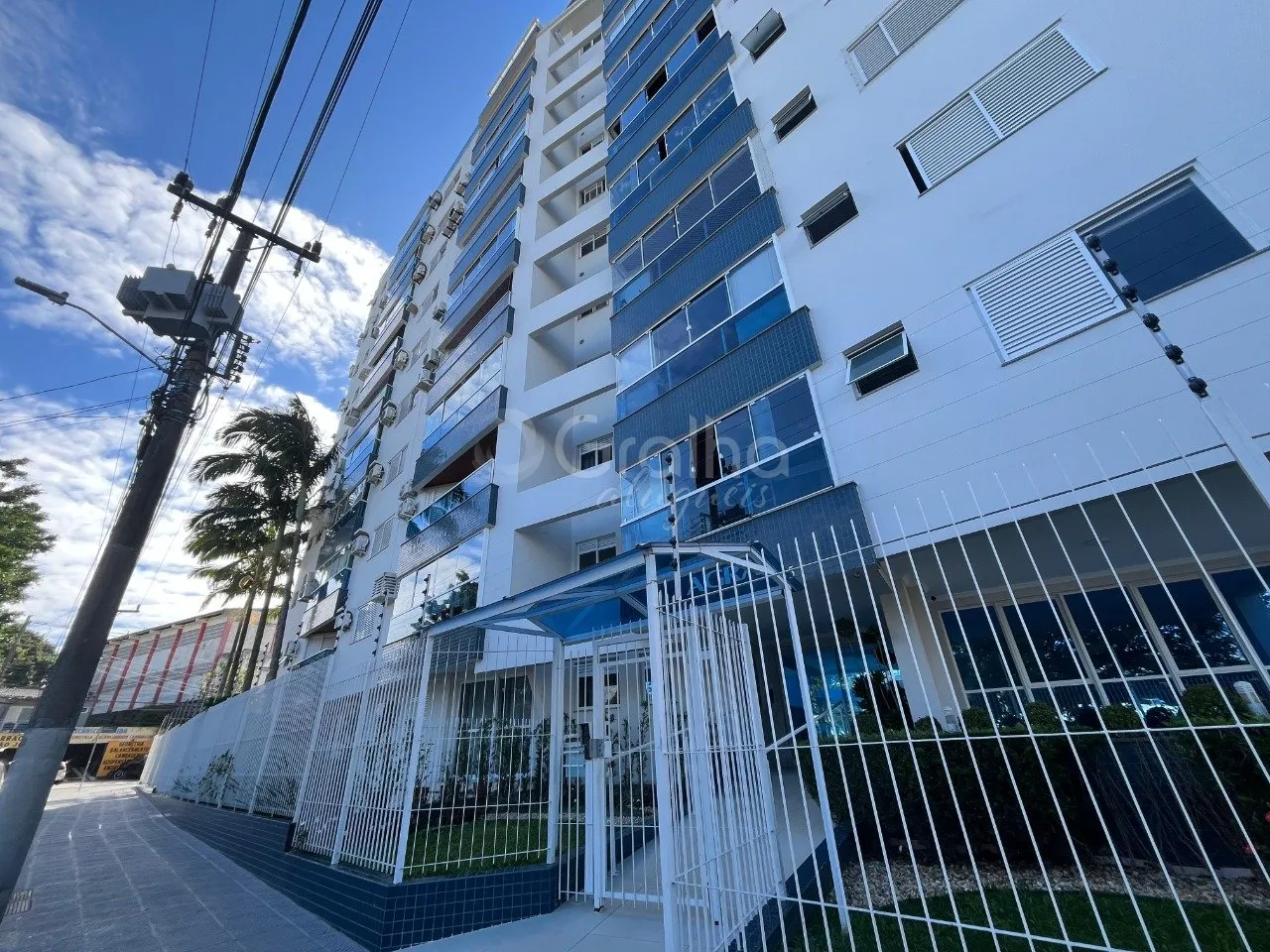 Apartamento amueblado de 2 dormitorios con parrilla en balcón — photo 23