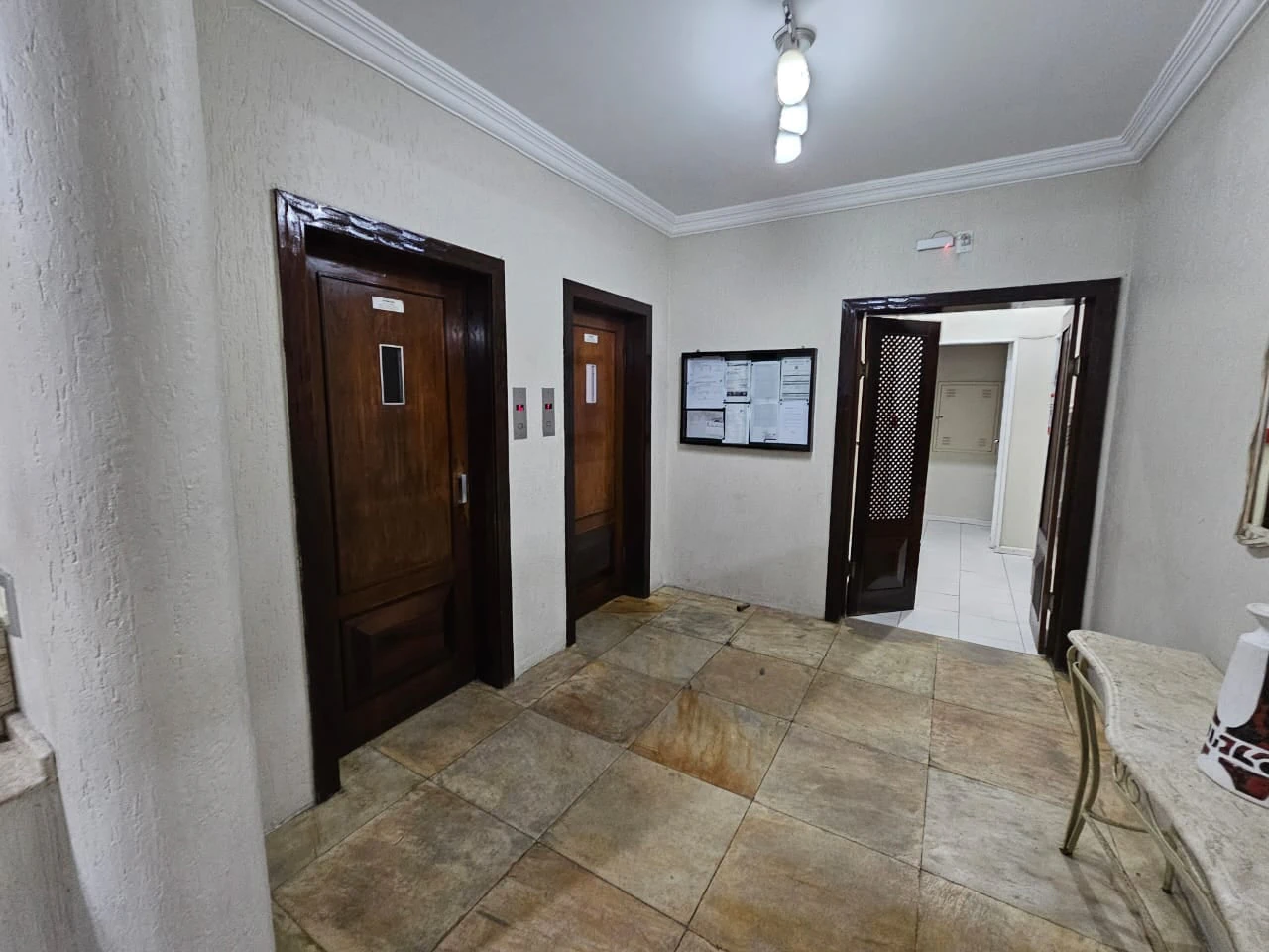 Apartamento com piso de madeira ou laminado, Centro — photo 5