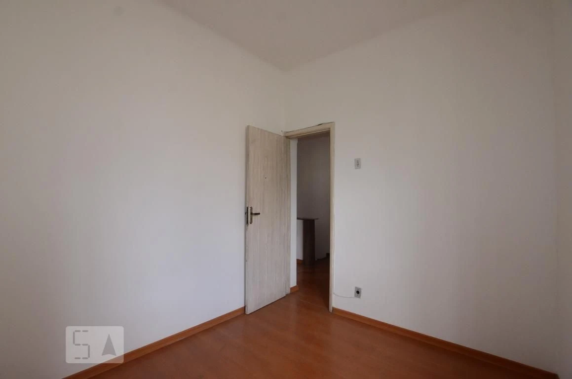 Casa sem mobília com 2 quartos, quintal e varanda — photo 33