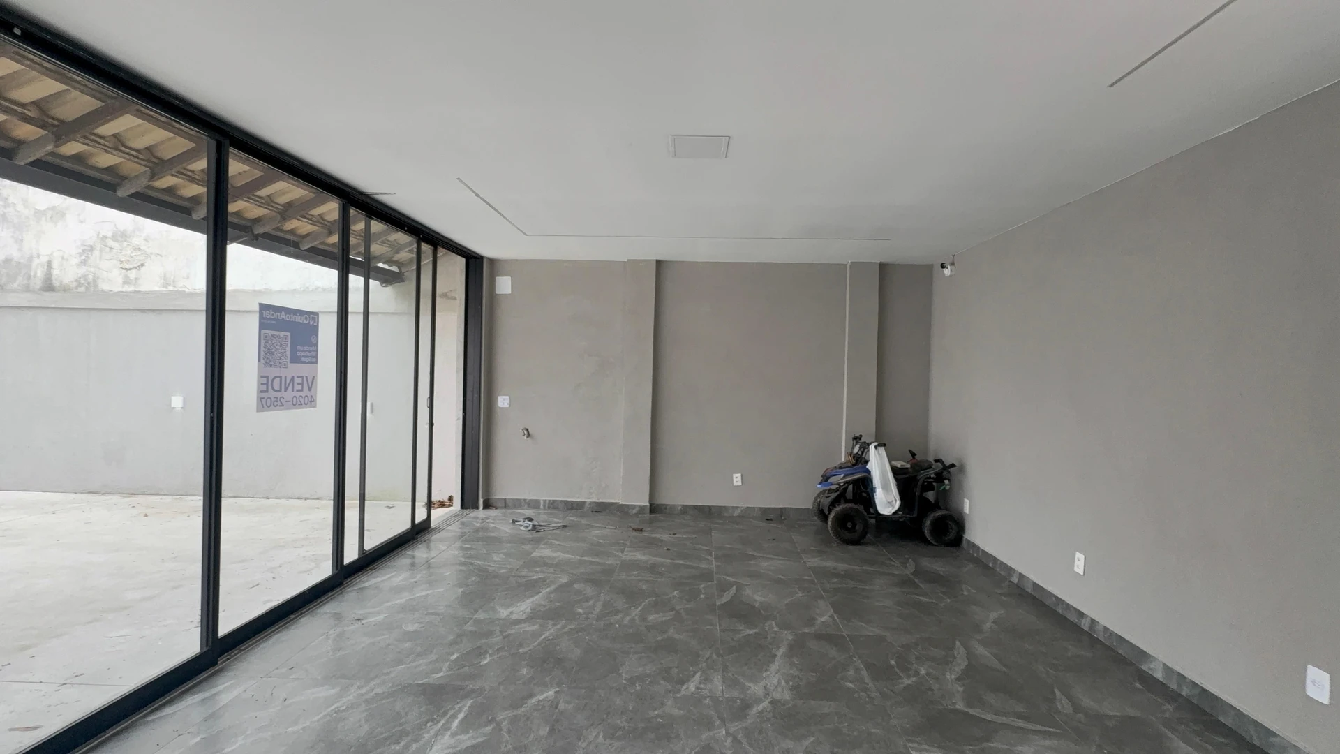 House, 350 m², with a garden