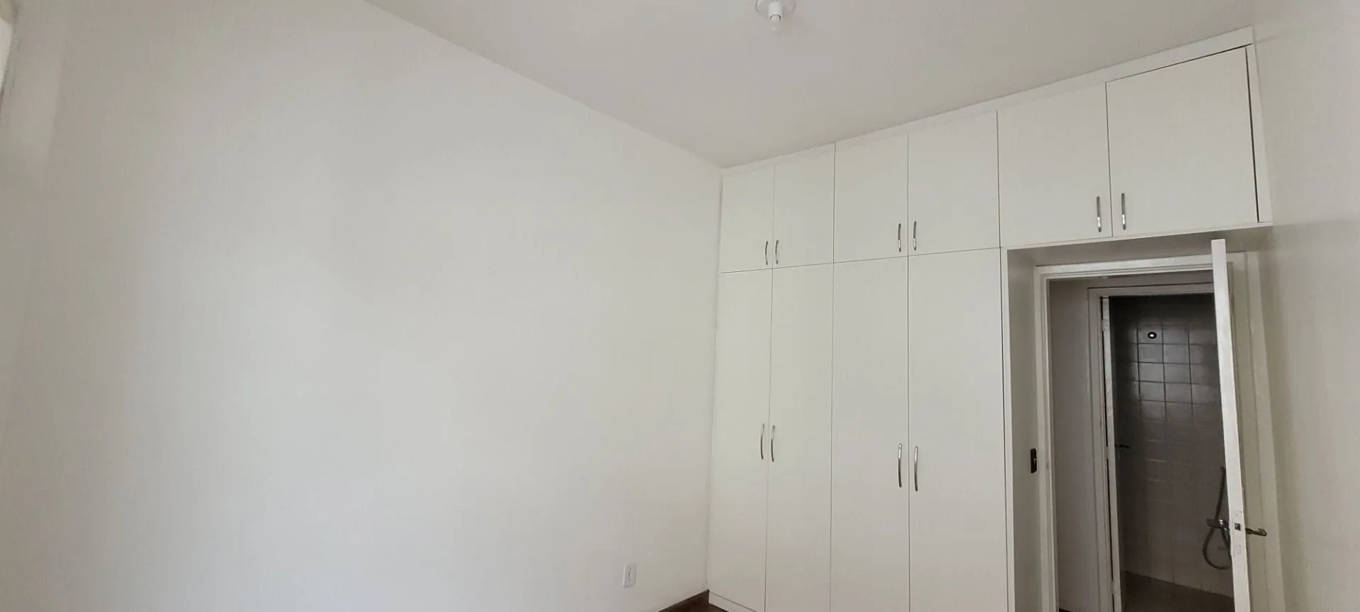 Квартира 96 м² з 2 спальнями та балконом — photo 4