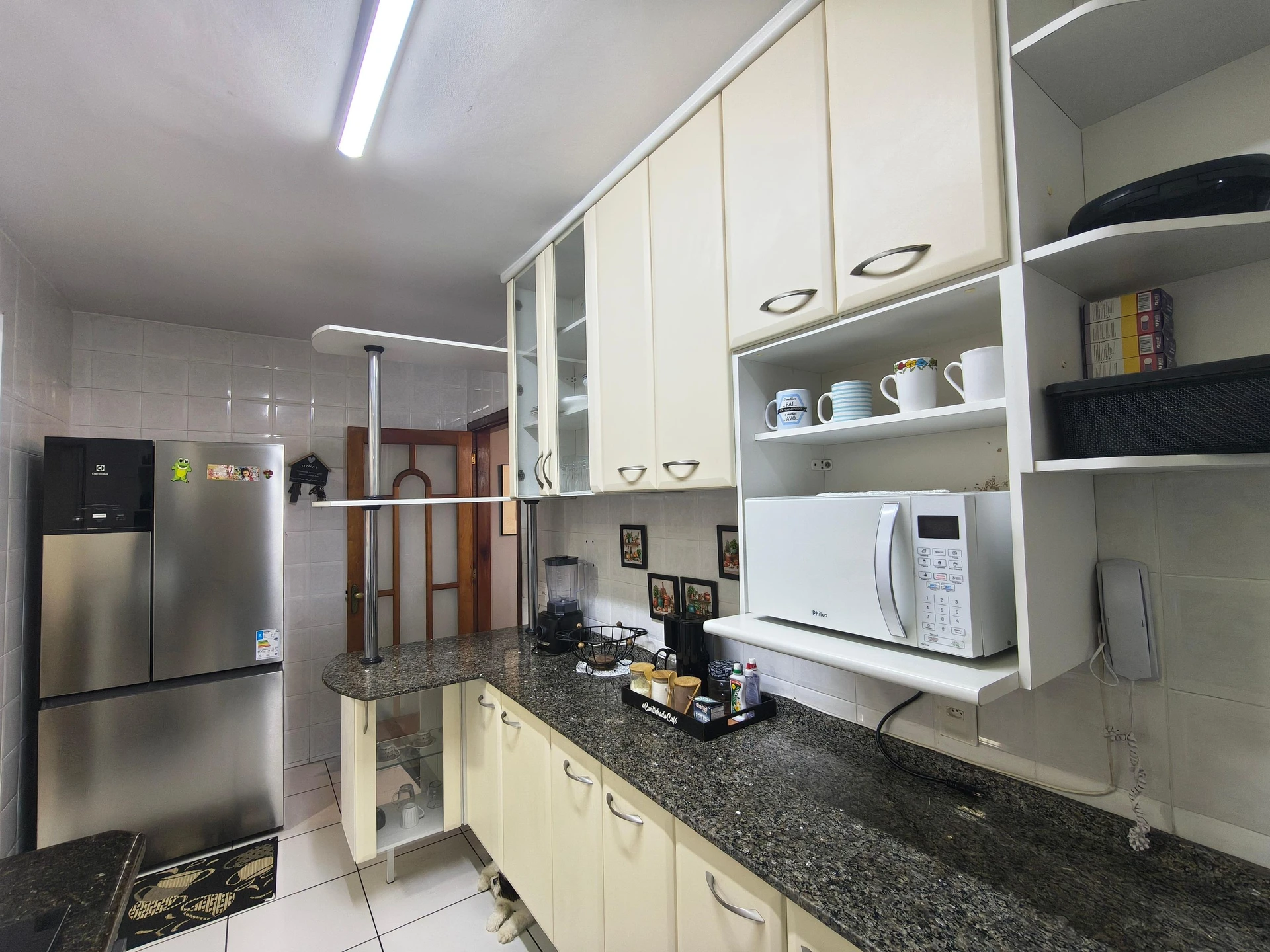 Apartamento amueblado con 3 dormitorios y balcón — photo 30
