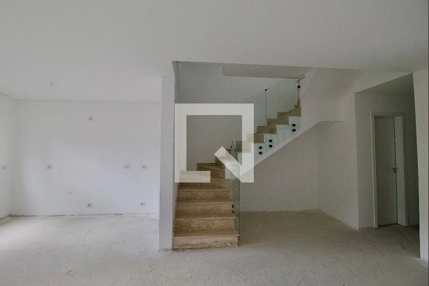 4-bedroom house with a garden — photo 13