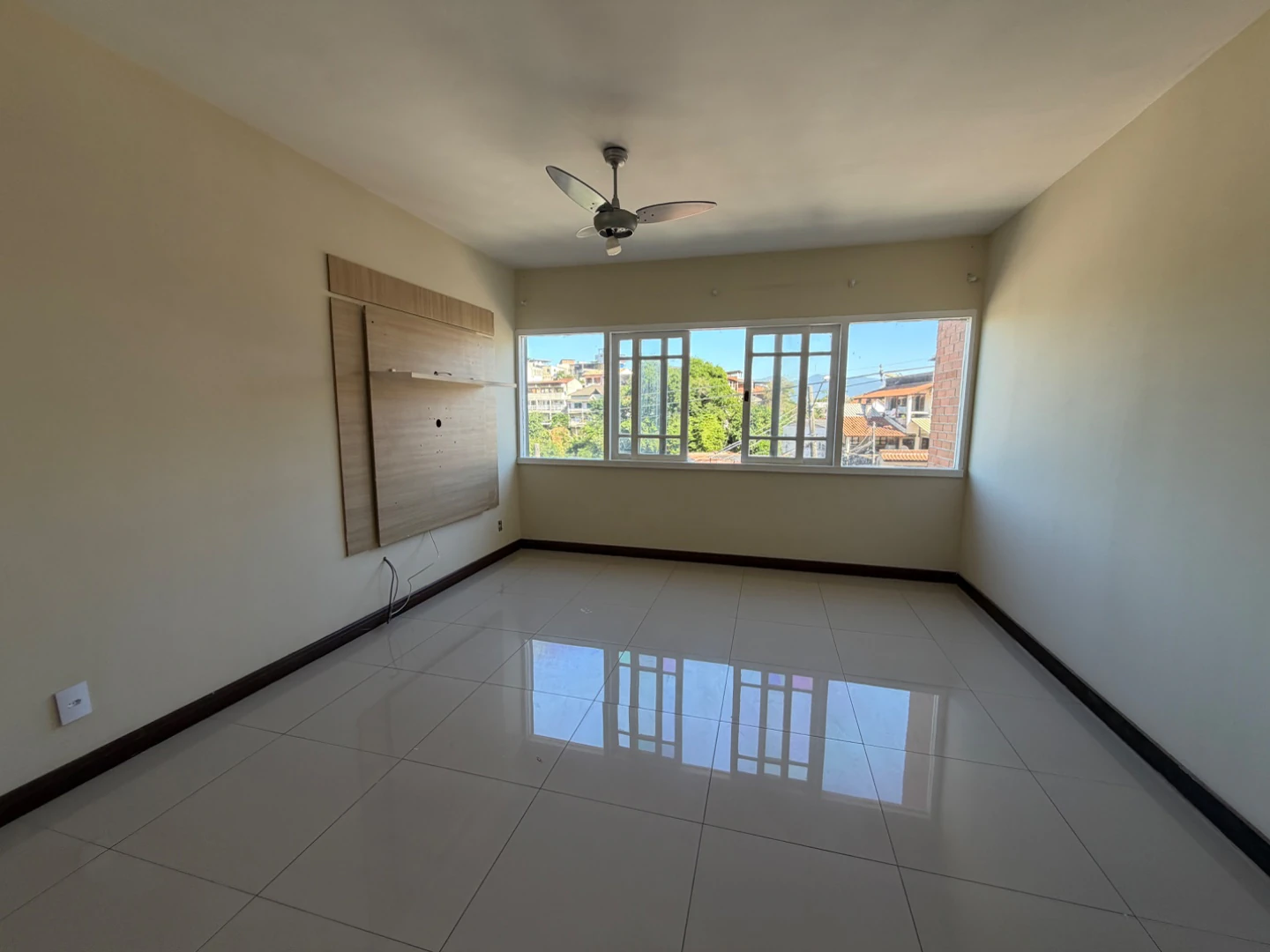 House, 250 m², with a private BBQ — photo 5