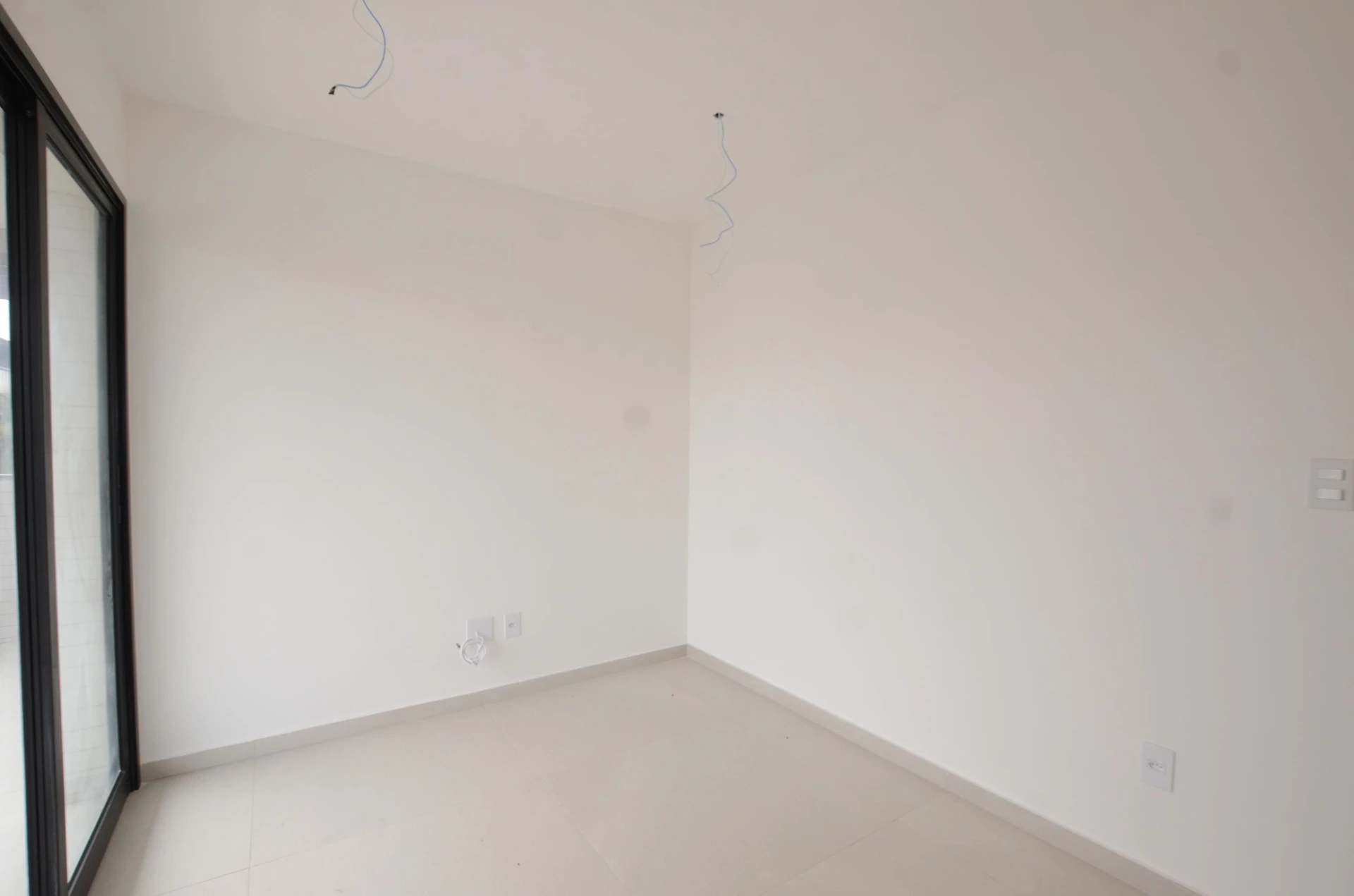 2-bedroom apartment with a mountain view in Rio de Janeiro — photo 48