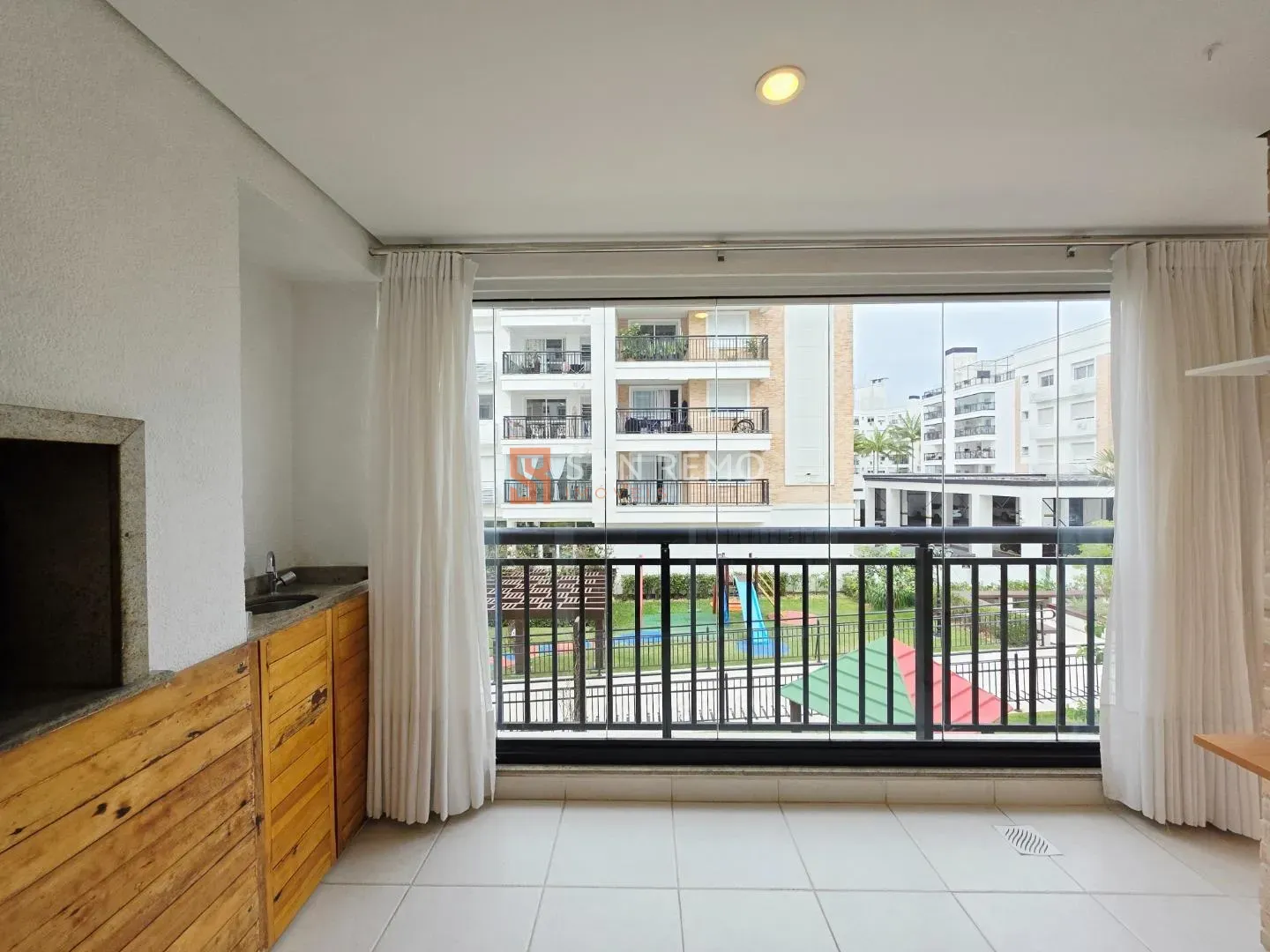 3-bedroom apartment with 4 bathrooms and private BBQ
