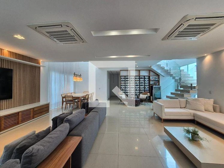 5-bedroom house with a bathtub in Rio de Janeiro — photo 2