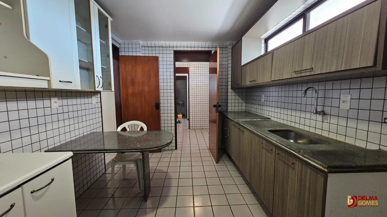 3-bedroom apartment, 1 with its own bathroom, 128 m² — photo 21