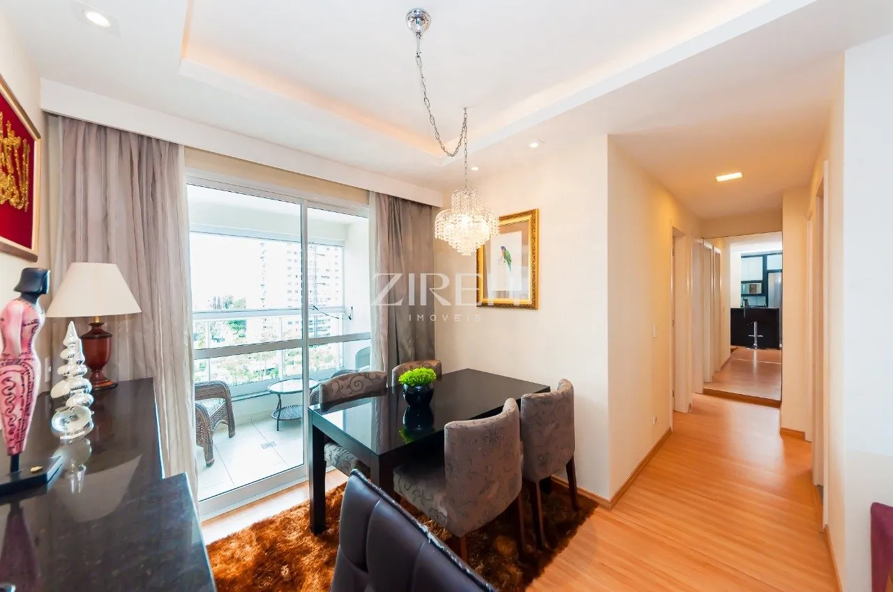 Квартира 70 м² с застеклённым балконом и рабочим местом — photo 14