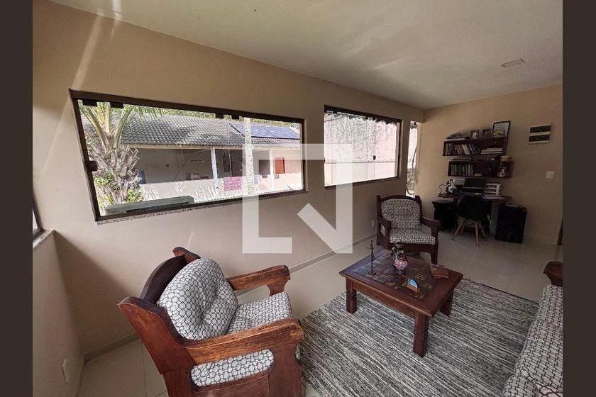 Casa sem mobília com 4 quartos e 618 m² — photo 22