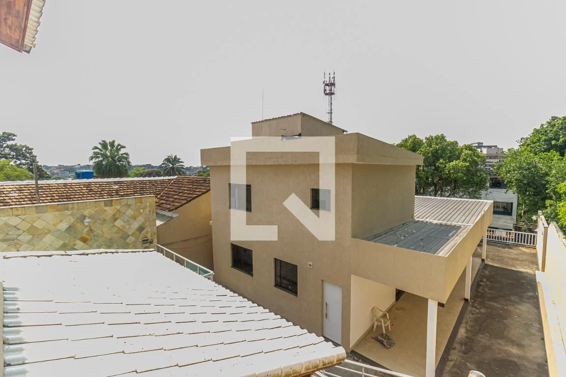 420 m² house with a jacuzzi and a private pool — photo 20