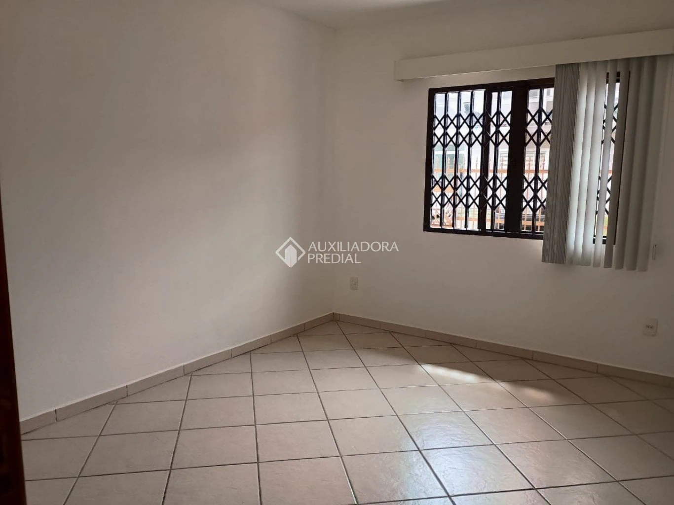 2-bedroom house with a garden in Florianópolis — photo 3