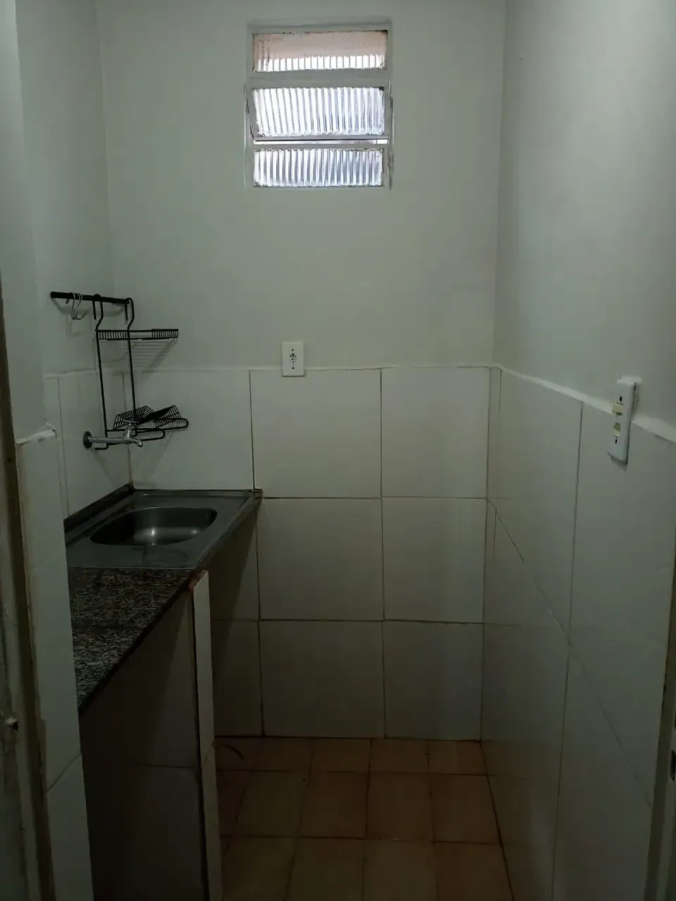 1-bedroom apartment with kitchenette and 1 bathroom