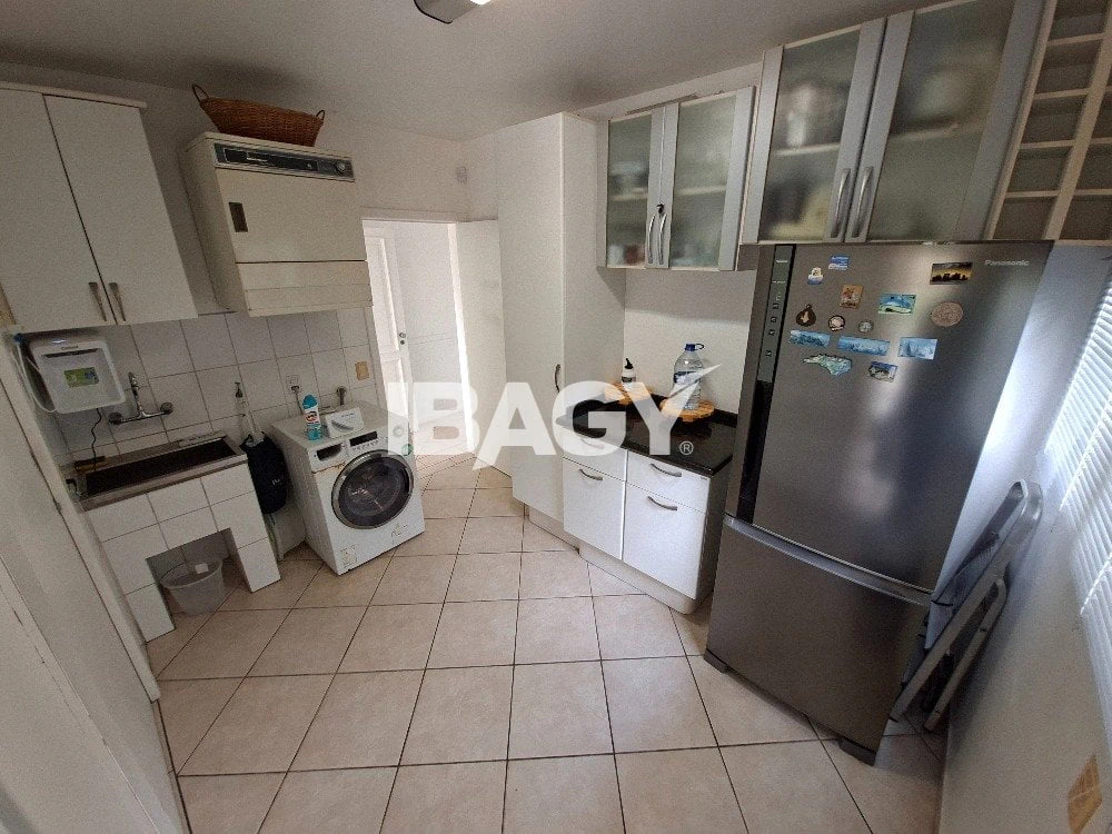 Casa amueblada con 4 dormitorios y 250 m² — photo 14