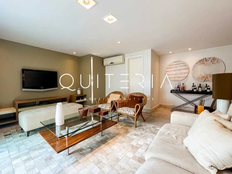 Apartamento duplex com varanda, 3 quartos e 5 banheiros — photo 17