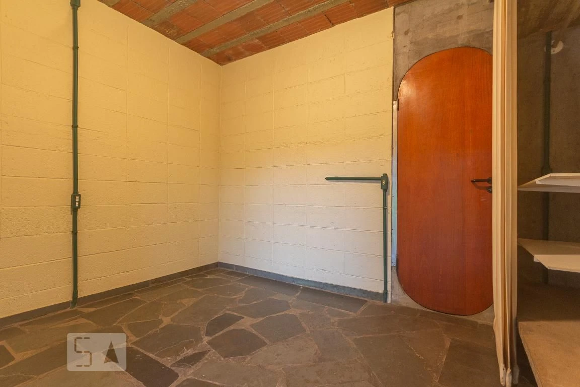 Condo house with 4 bedrooms and 400 m² — photo 20