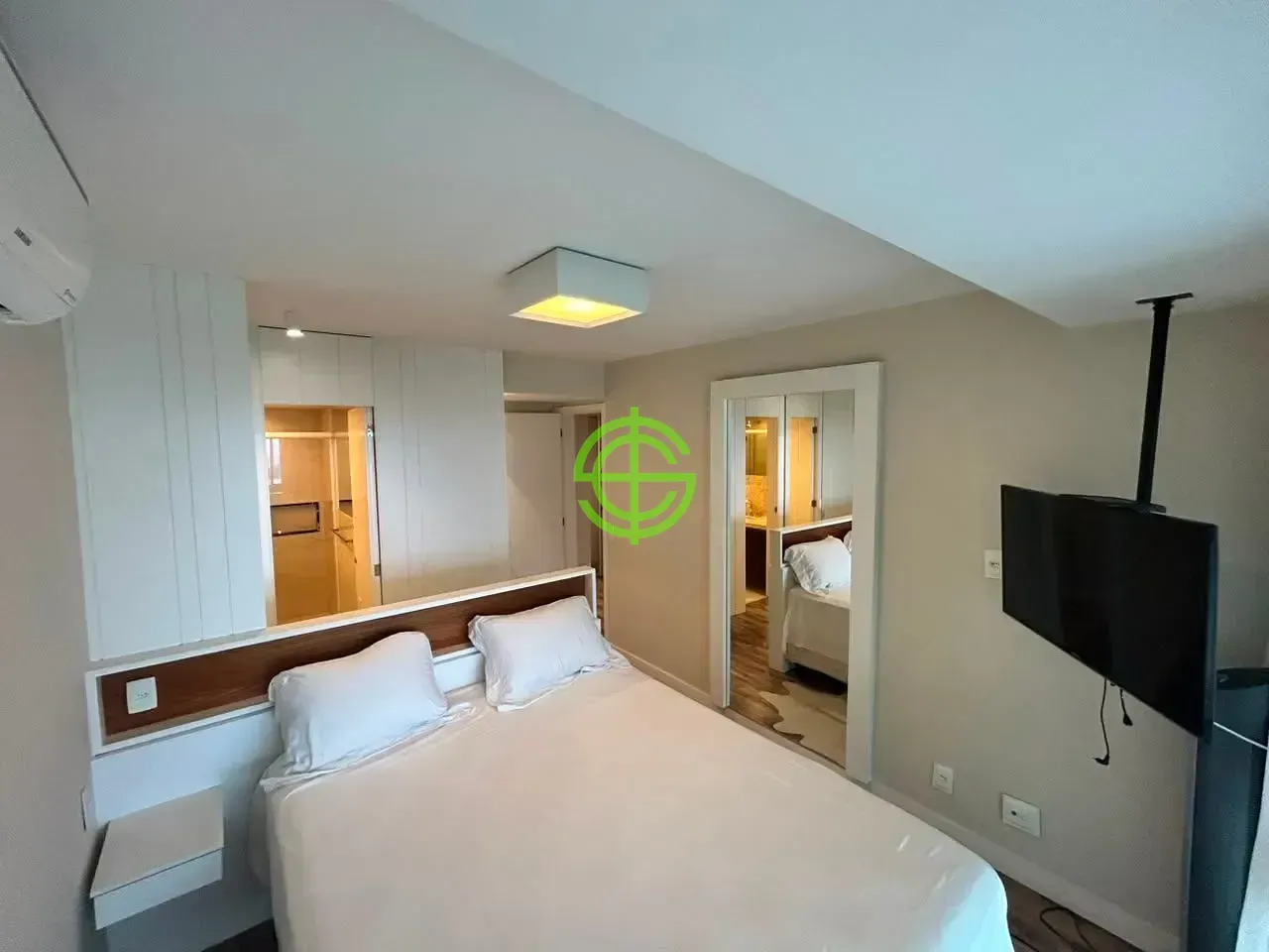 Furnished apartment with 2 bedrooms and 3 bathrooms — photo 31