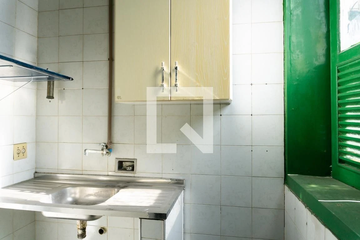 Rental house with 5 bedrooms and a closed kitchen room — photo 76