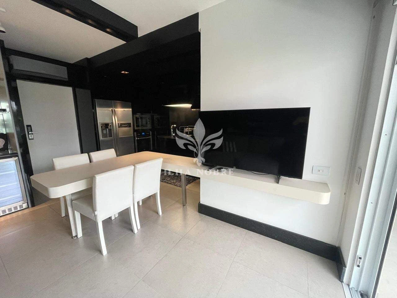 Облаштований студіо з відкритою кухнею на 70 м² — photo 3
