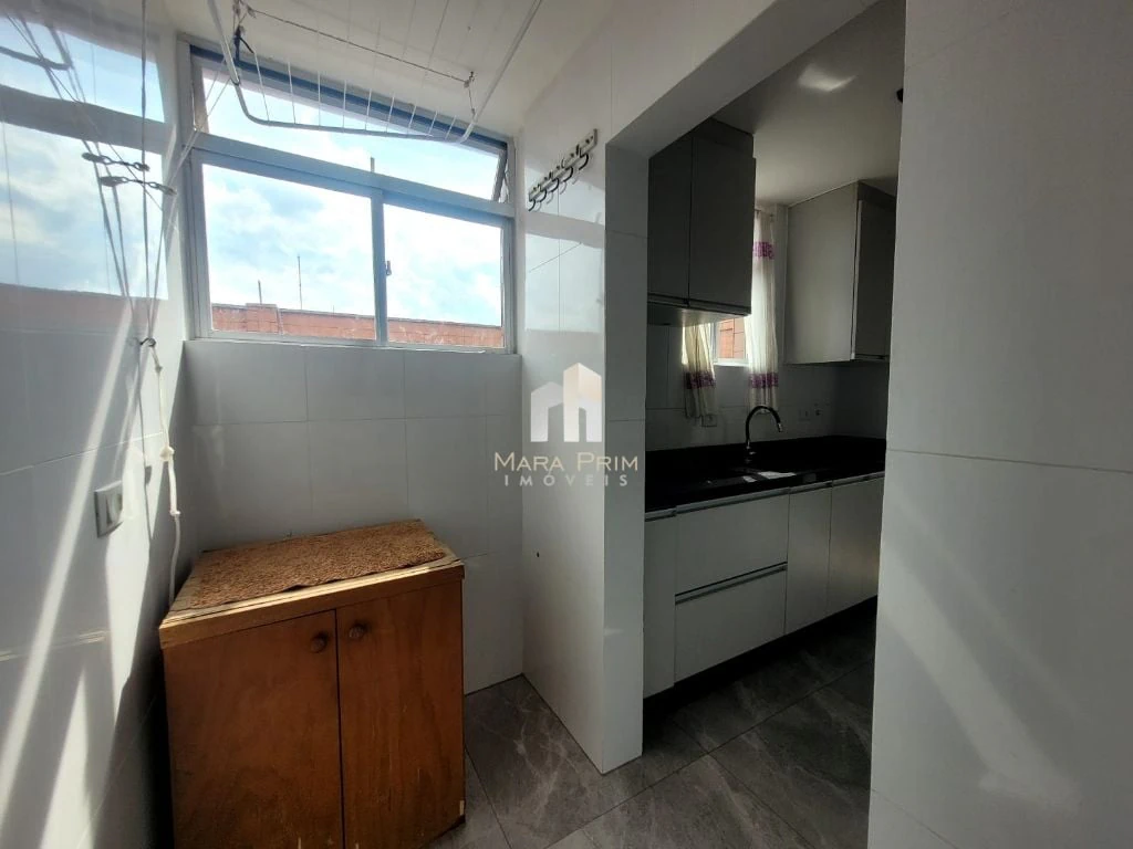 3-bedroom apartment with wood or laminate floors in Curitiba — photo 8